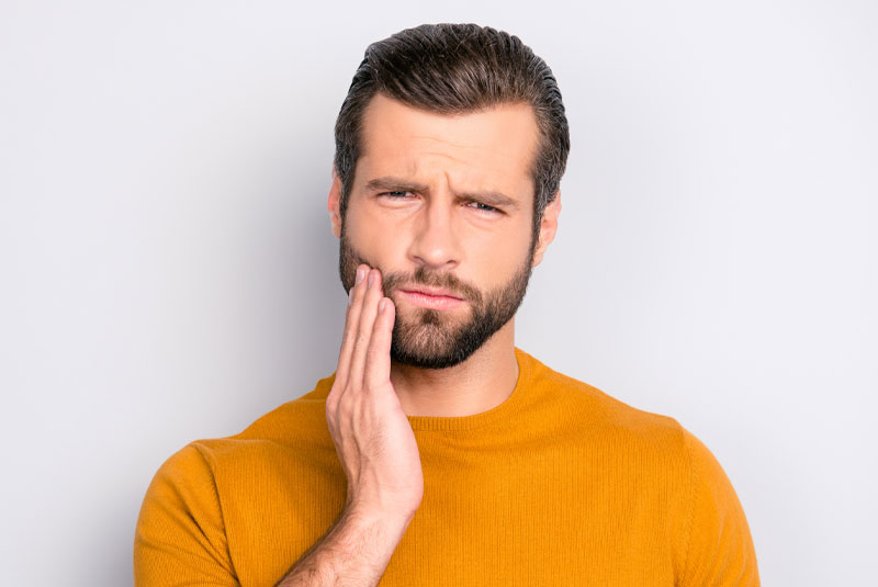 dental patient with tooth pain