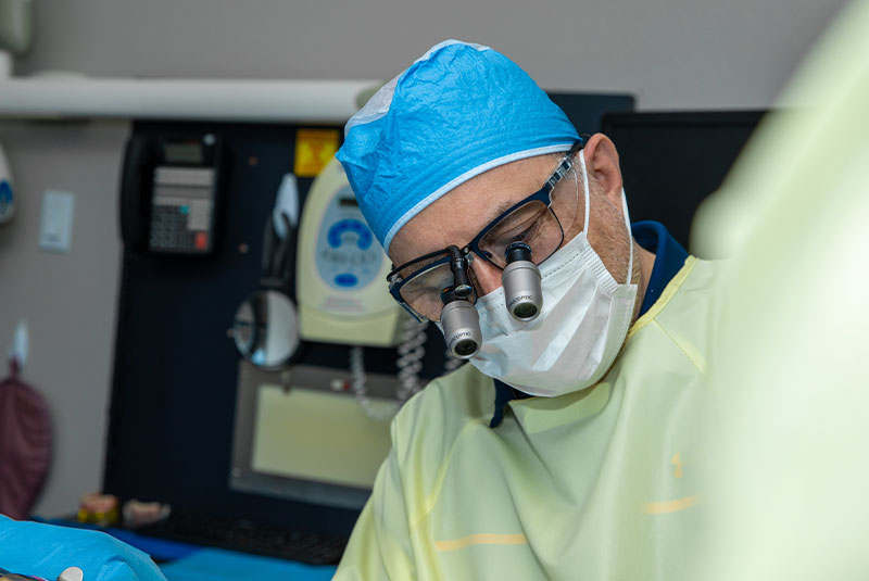 Arlington periodontist performing a procedure